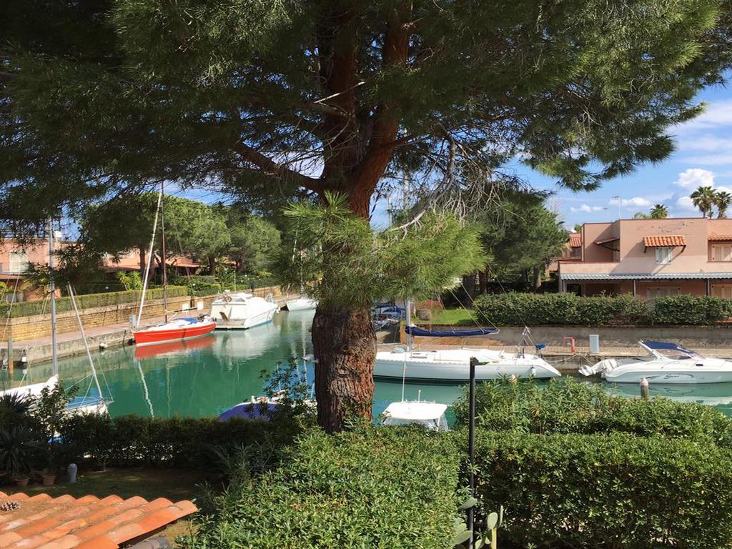 Baia Dei Delfini Aparthotel Furnari Kültér fotó