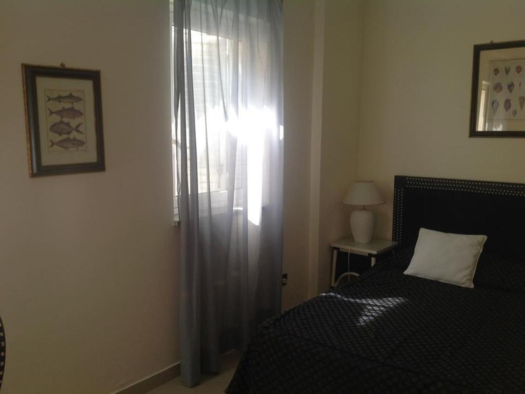 Baia Dei Delfini Aparthotel Furnari Kültér fotó