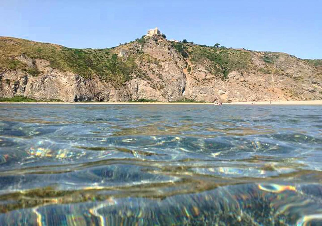 Baia Dei Delfini Aparthotel Furnari Kültér fotó